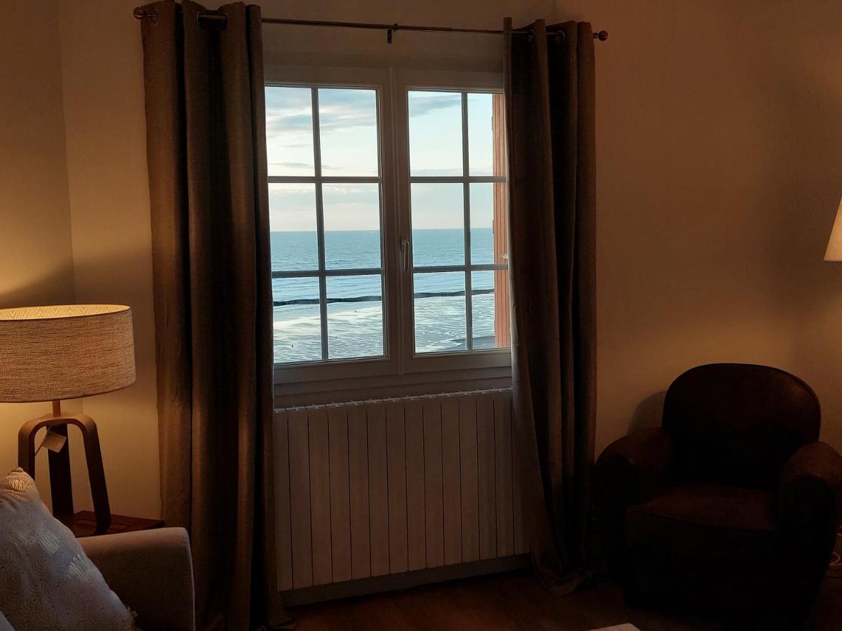 Au Gre Des Marees 2 Appartement Face A La Mer 2Eme Etage Ault Ngoại thất bức ảnh