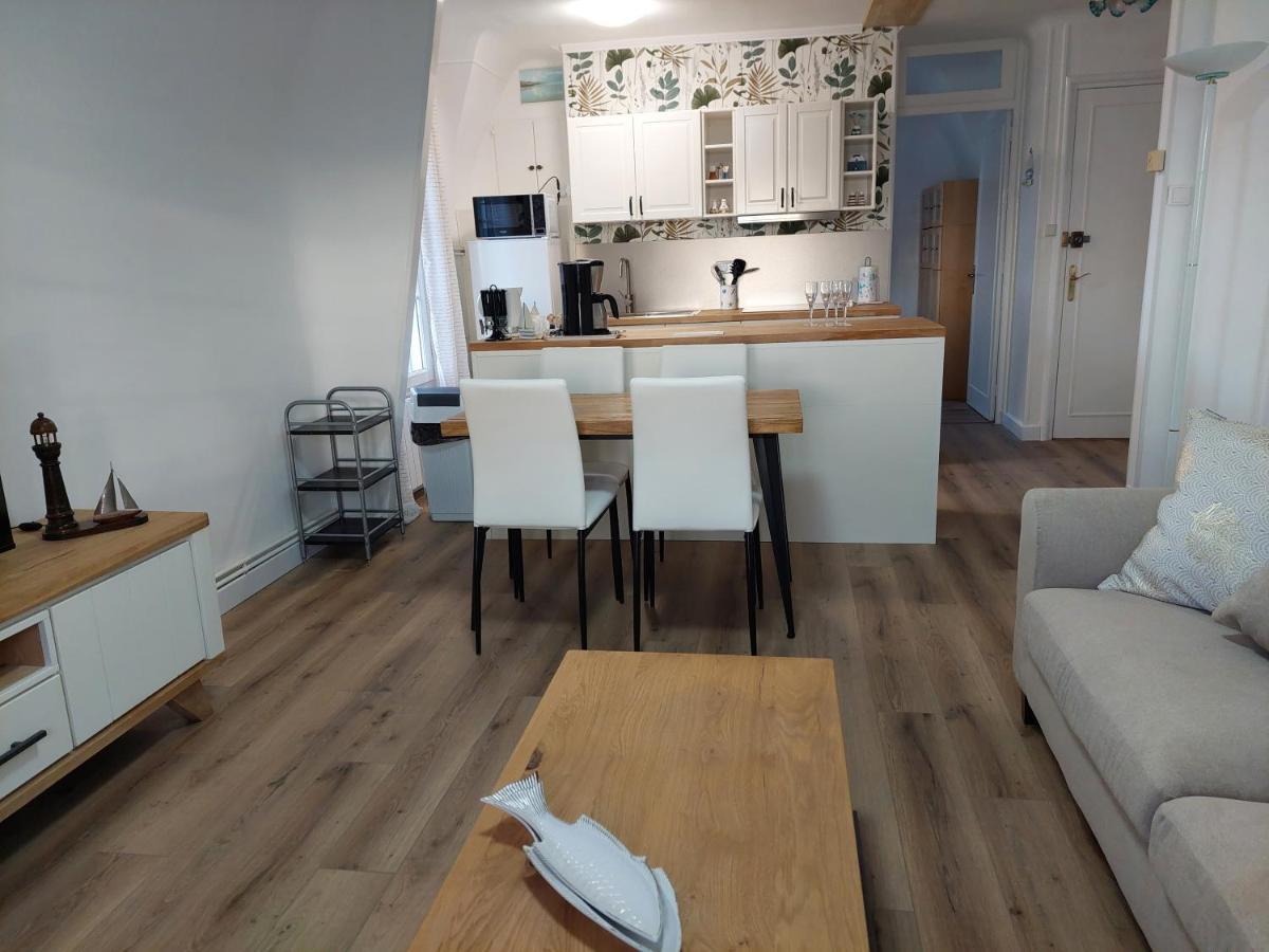 Au Gre Des Marees 2 Appartement Face A La Mer 2Eme Etage Ault Ngoại thất bức ảnh